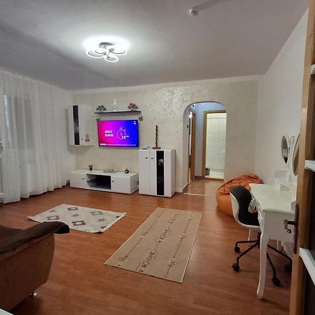 Apartament Alis2011 Buzău Exteriör bild