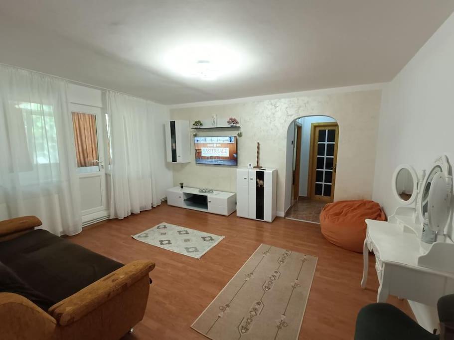Apartament Alis2011 Buzău Exteriör bild